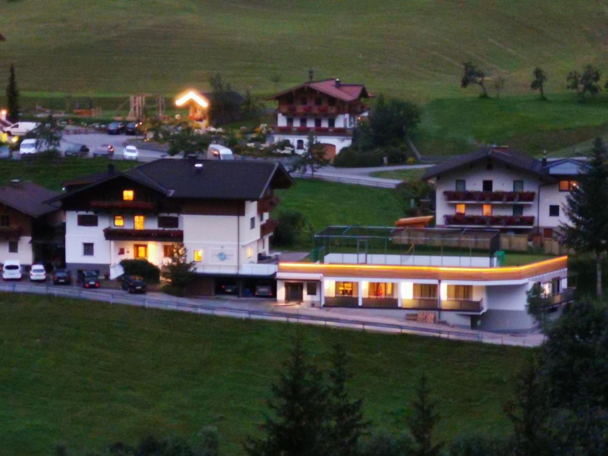 Alpen-Nest Grossarl Apartment ภายนอก รูปภาพ